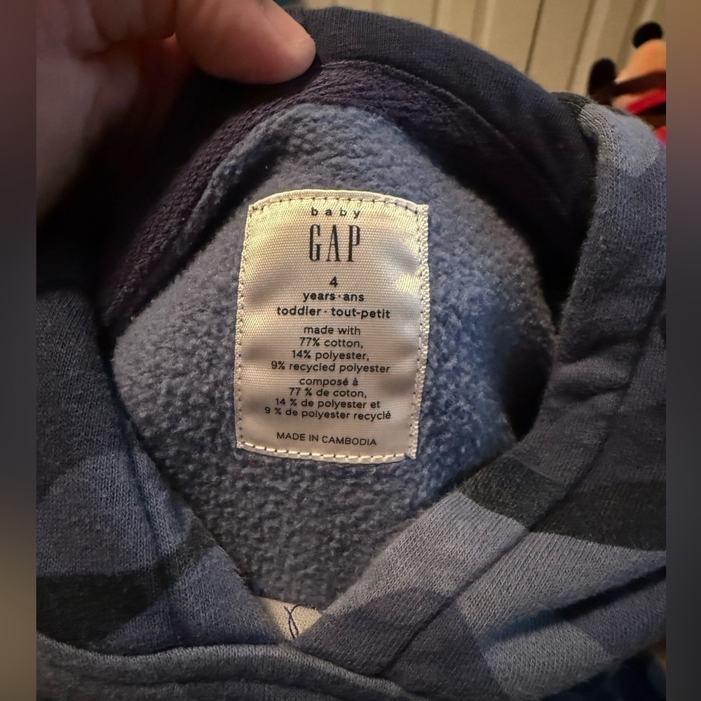 GAP Kids Navy Camo Hoodie Size 4 - Picture 3 of 3